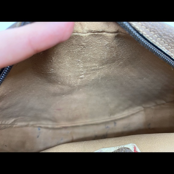 ❌SOLD❌Gucci Supreme Wristlet Vintage *Rare* - Picture 11 of 11